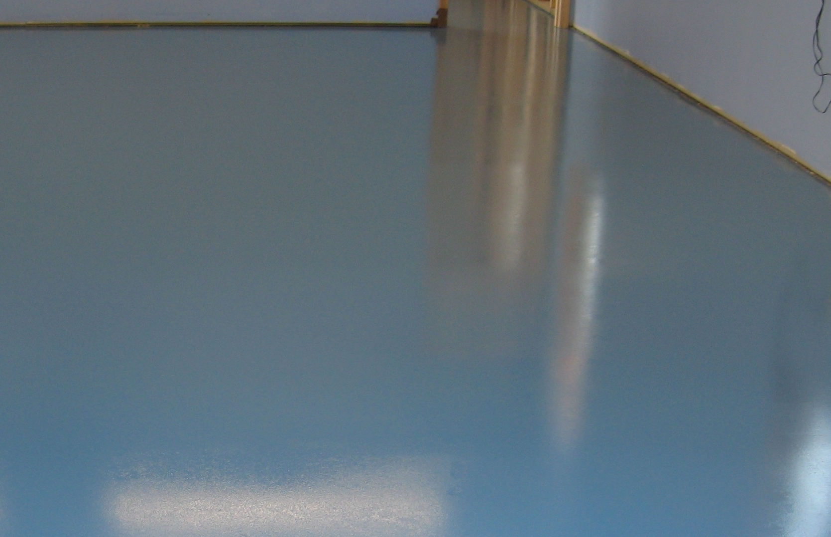 Thin Mil Solid Color Epoxy Floor